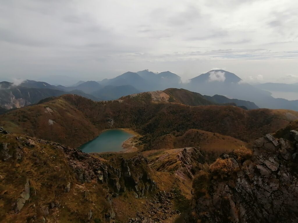 Vistes del llac Goshikinuma des de Nikko-Shirane