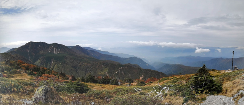 Vistes de les muntanyes des de a prop del cim de Nikko-Shirane