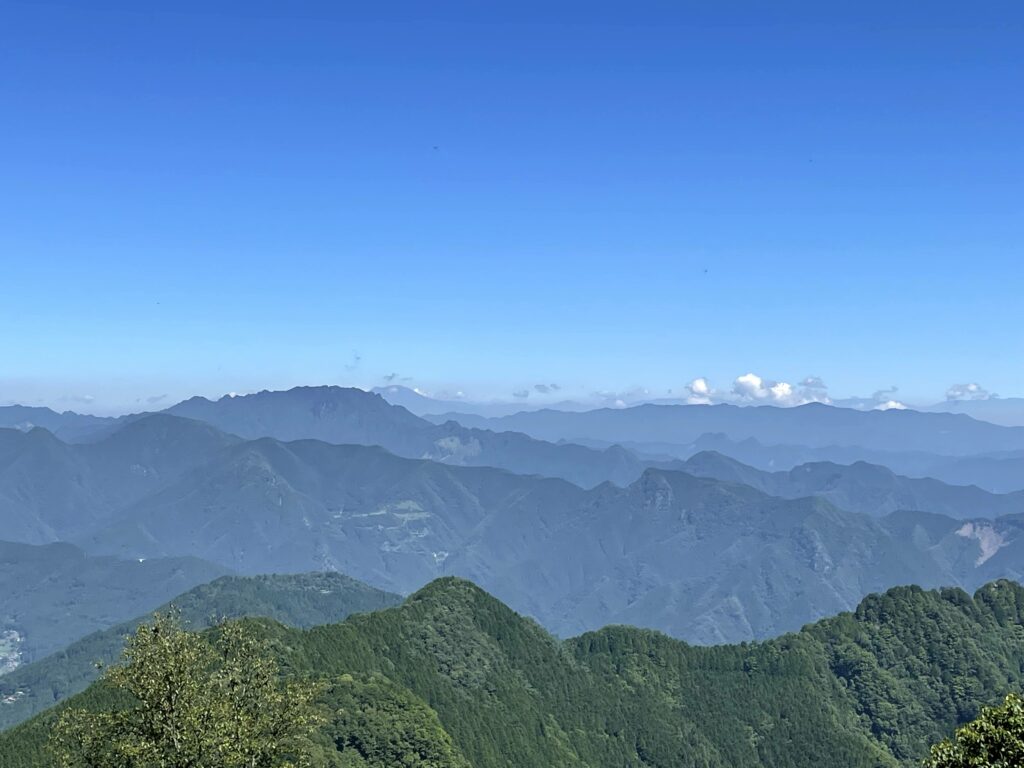 Més vistes des de la cresta de Kumotori
