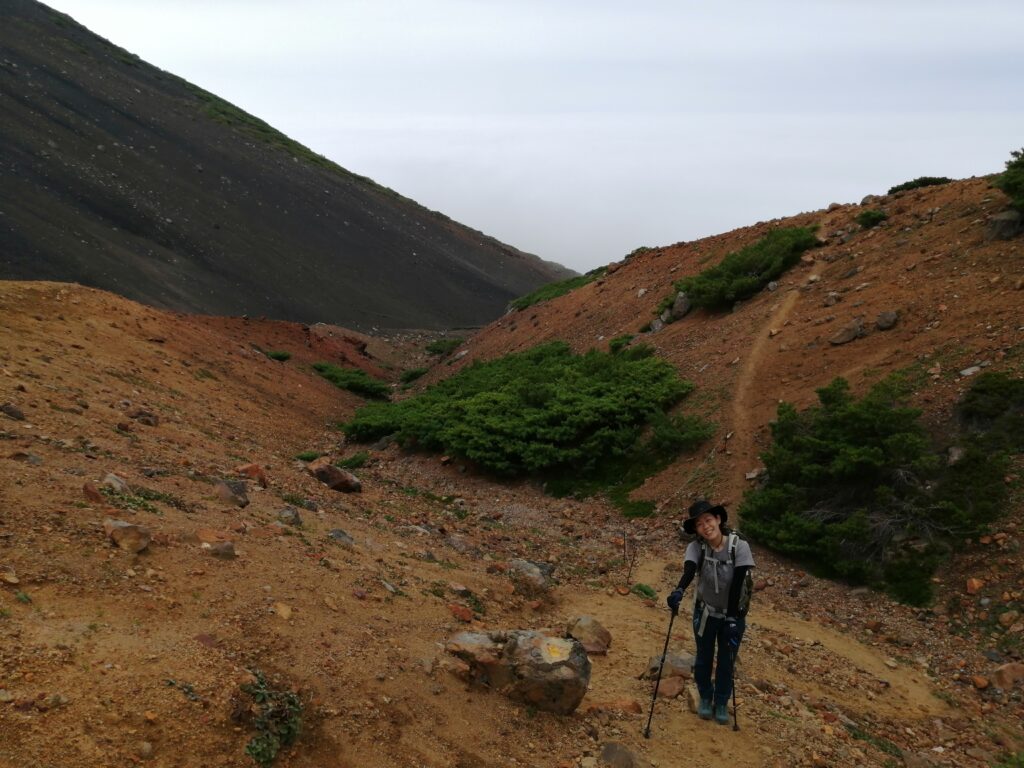 Camí cap a la cruïlla entre Meakan i Akan-Fuji