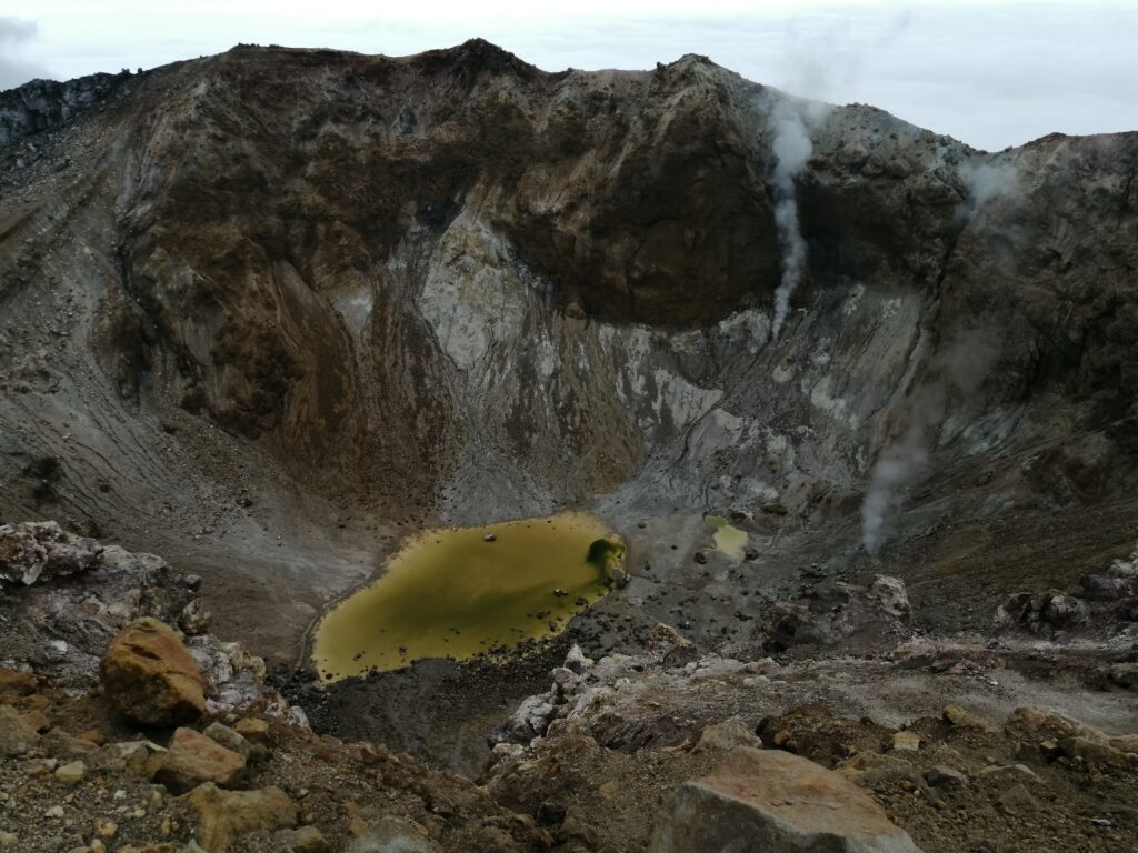 Part del crater de Meakan