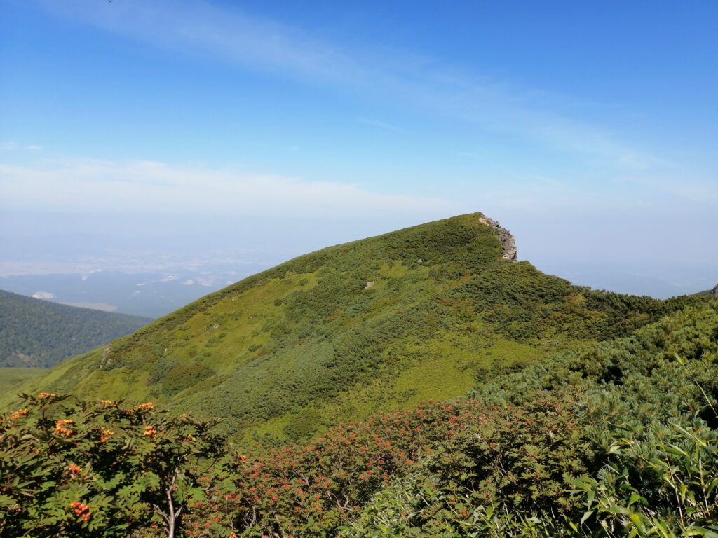 Vistes des del camí a Tokachidake
