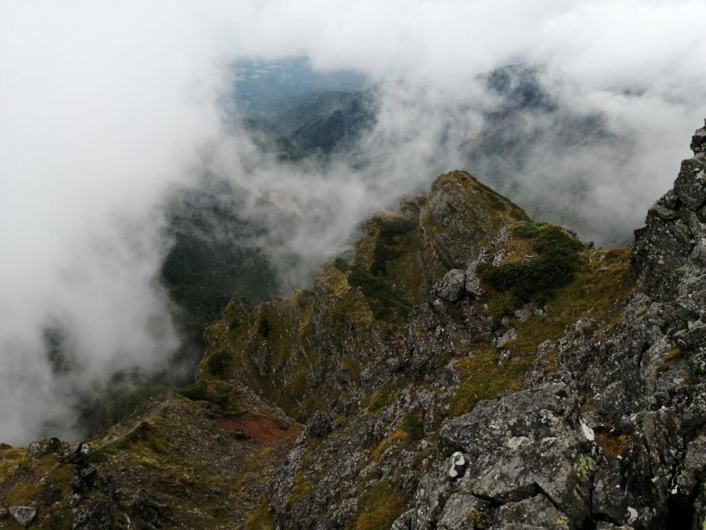 Precipici des de la cresta de Yatsugatake