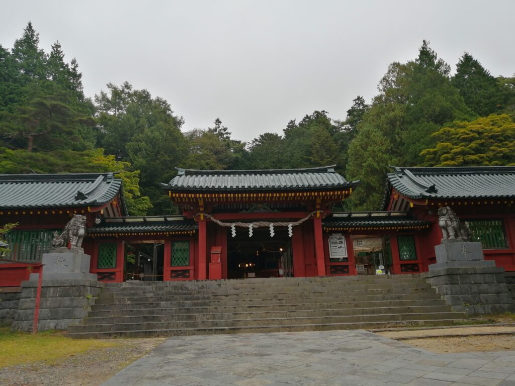 Nikkō Futarasan-jinja Chūgūshi, santuari a l'entrada del mont Nantai