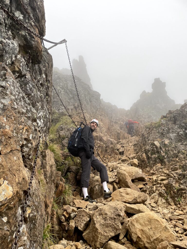 A mig camí cap al cim d'Akadake
