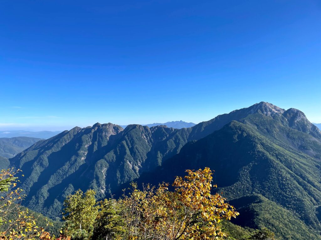 Vistes dels Minami Alps des de la cresta de Senjogatake