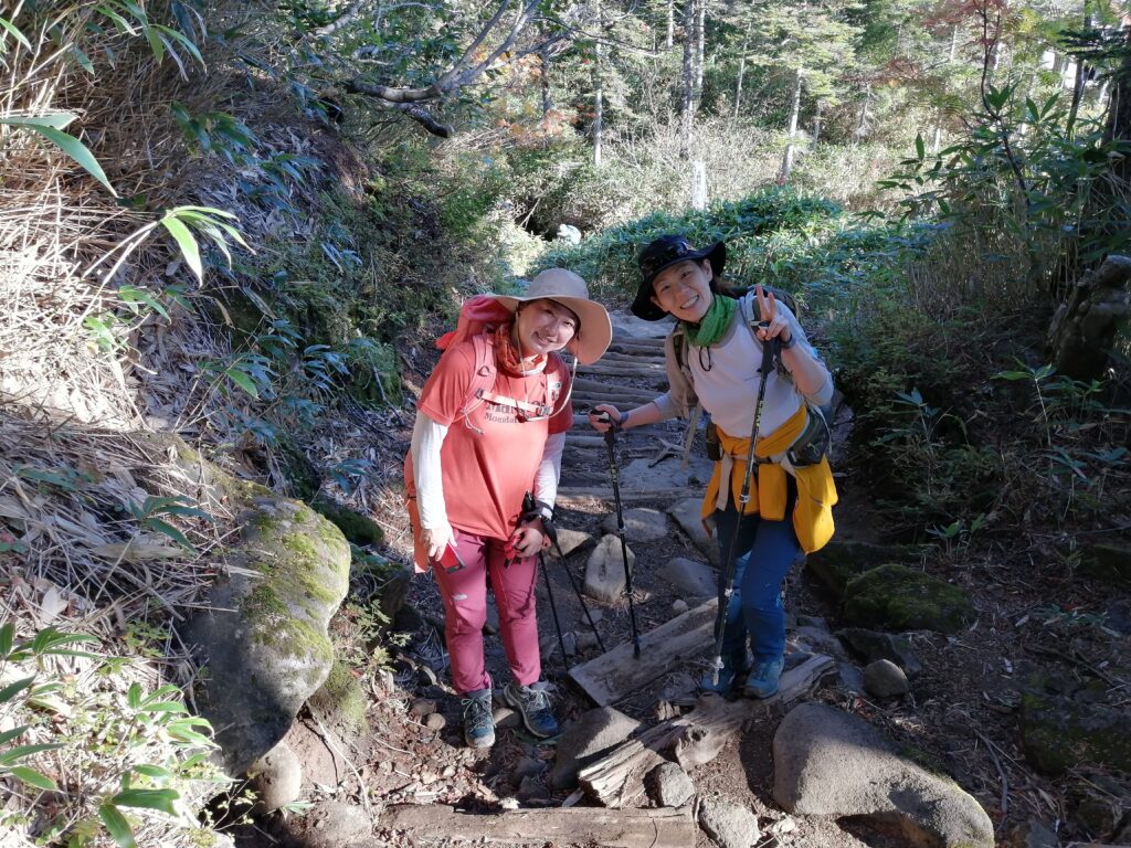 Les noies al inici de l'excursió