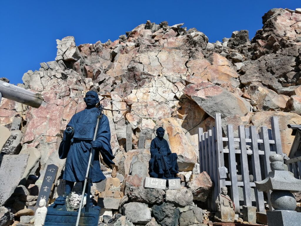 Estàtua del monjo Kukamei, a Ontake