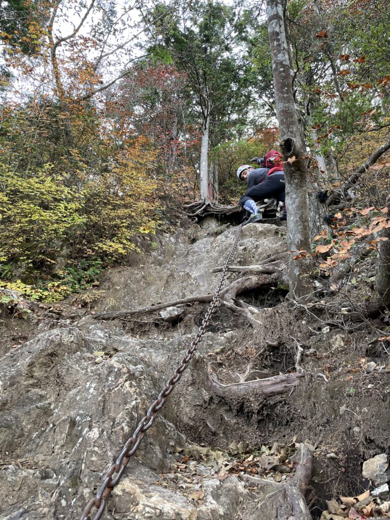 Tram exigent cap al cim de Ryokami