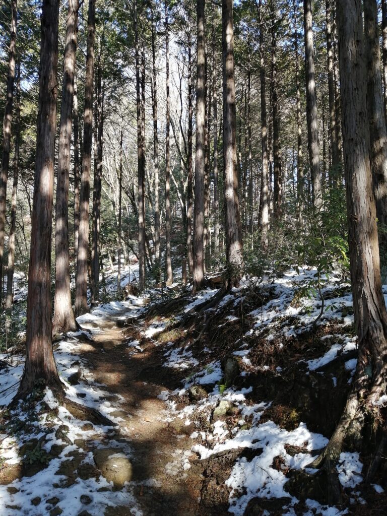 camí de pujada a Jinba, a l'hivern