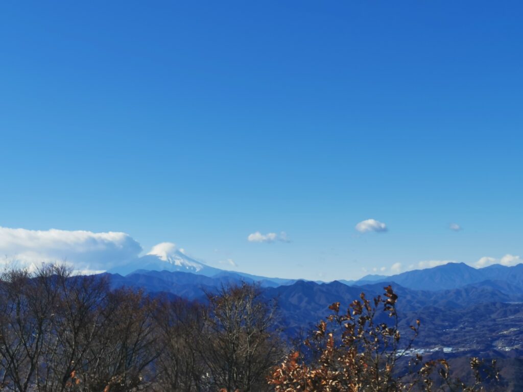 Cel clar i el Fuji des de Jinba