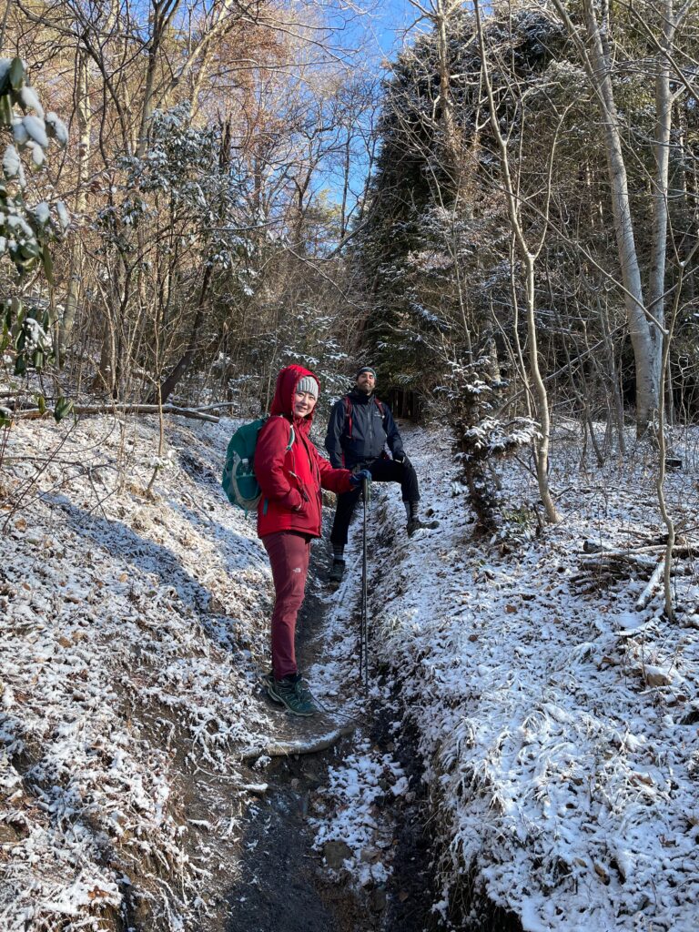 Fotos al camí d'ascens a Momokura a l'hivern